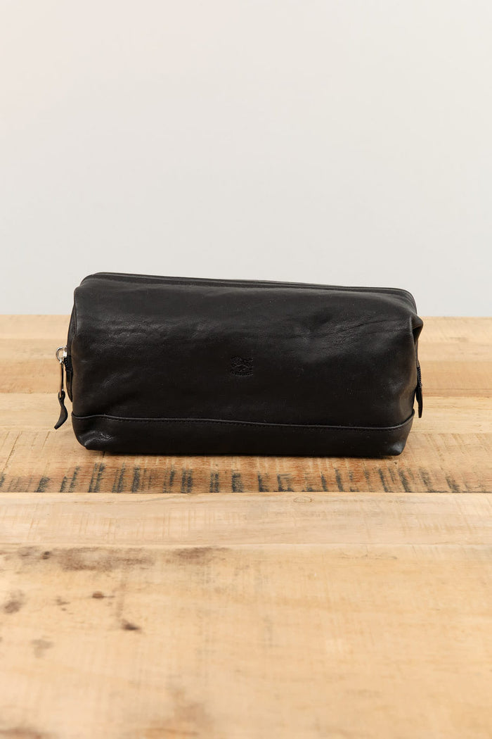 Il Bisonte Accessories Bags Populonia Cowhide Beauty Case in Nero Nero