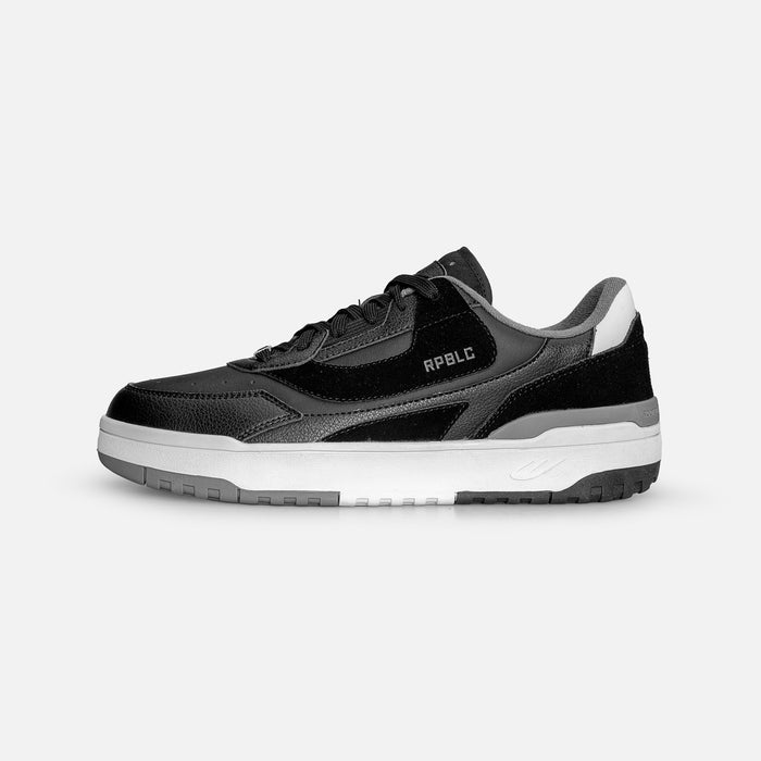 BLACK / 39