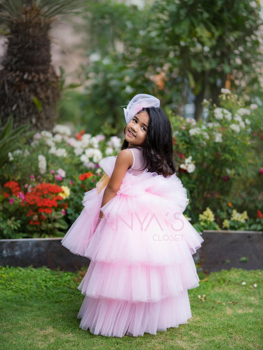 Sale Arha Pink High- Low Gown With Hair Accessory