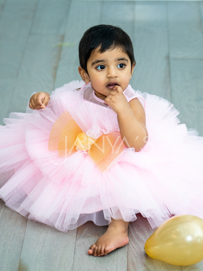Sale Arha Pink High- Low Gown With Hair Accessory