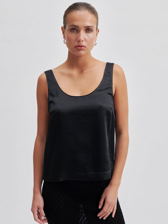 Second Female Odile Top Black