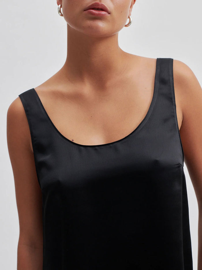 Second Female Odile Top Black