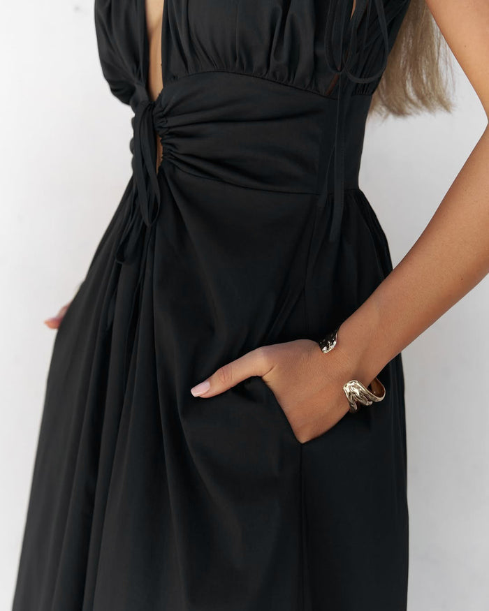 Shadow Flow Maxi Dress - Black