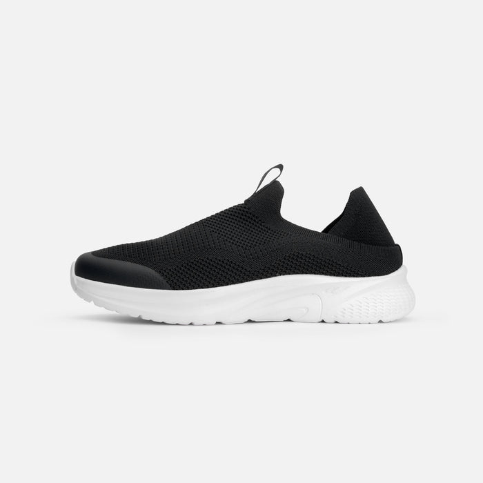 BLACK / 39