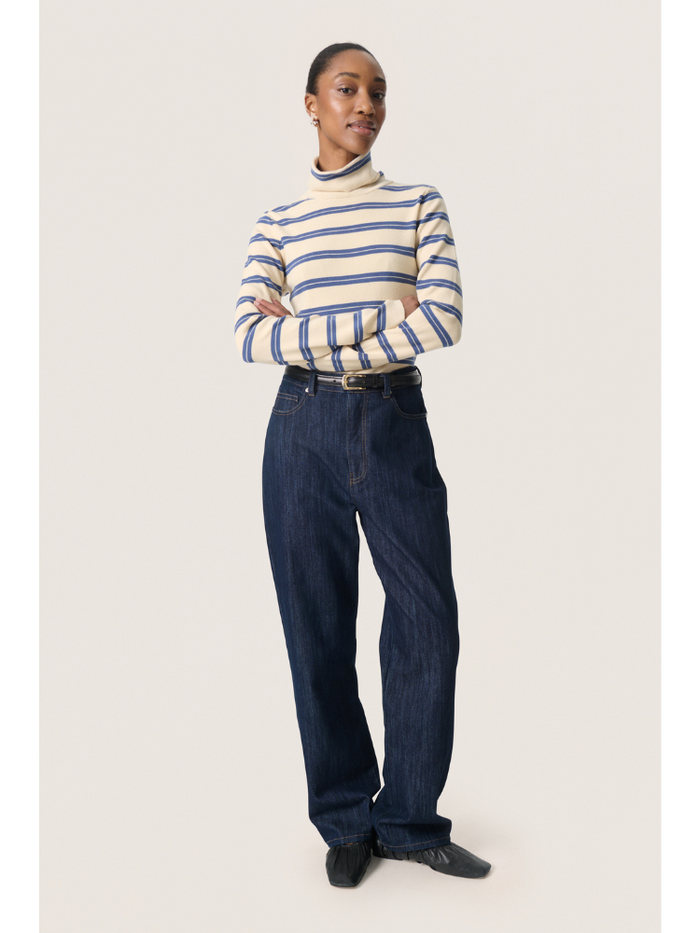 Soaked in Luxury SLSpina Striped Rollneck Blue