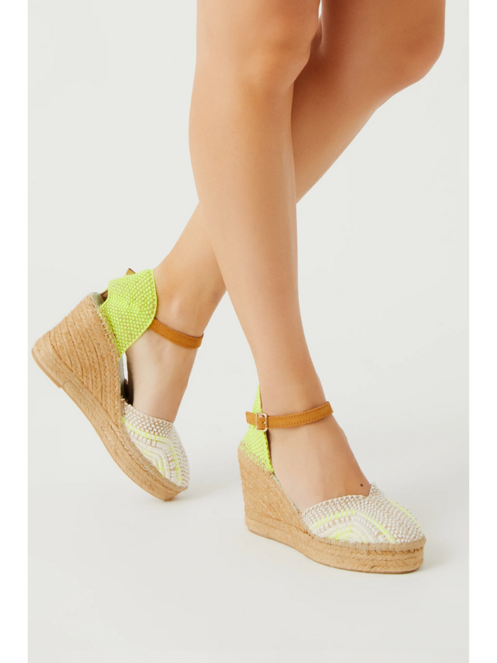 Star Love Carinae Closed Toe Espadrille Wedges Yellow