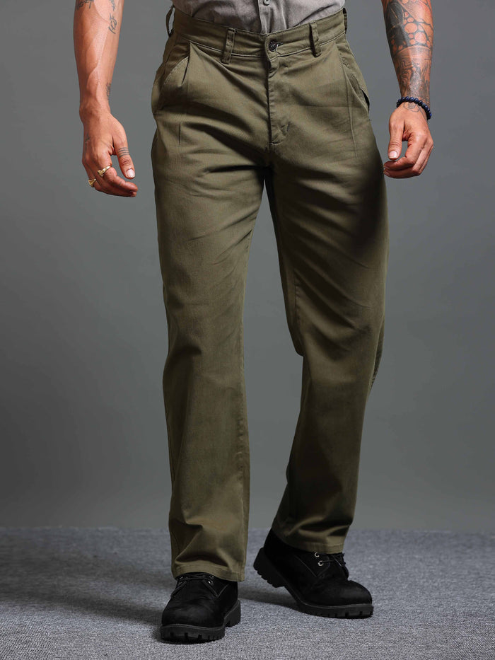 Suave Relaxed Trouser In Olive