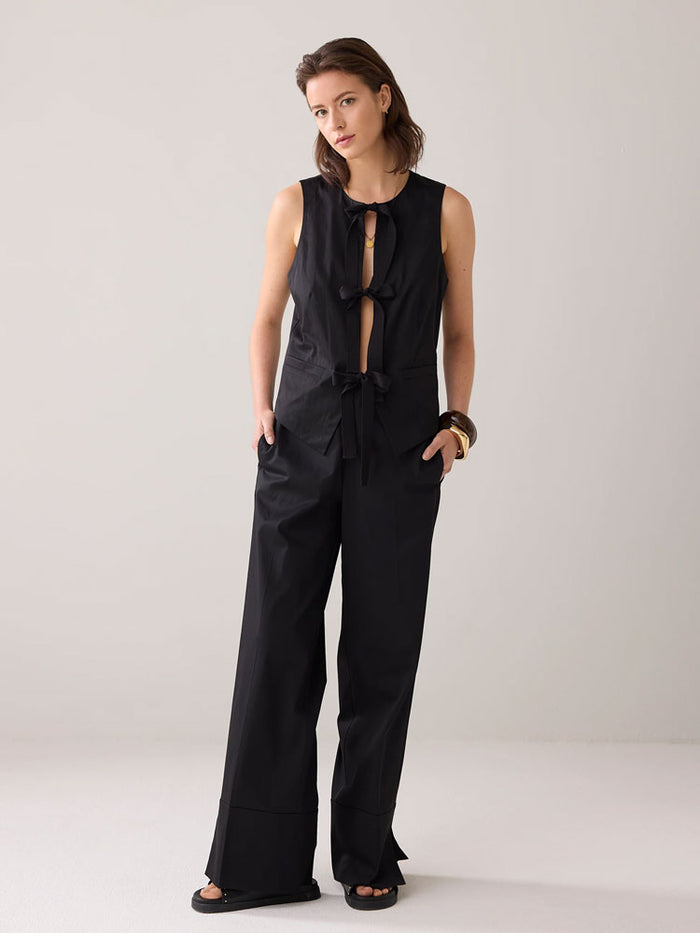 Summum Bow Waistcoat Black