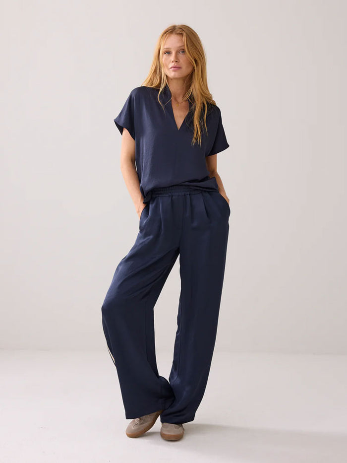 Summum Short Sleeve Silky Touch Top Midnight Blue