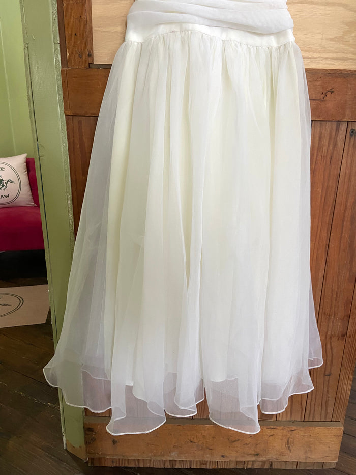 Vintage White Wedding/Prom Dress - Deer Creek Mercantile