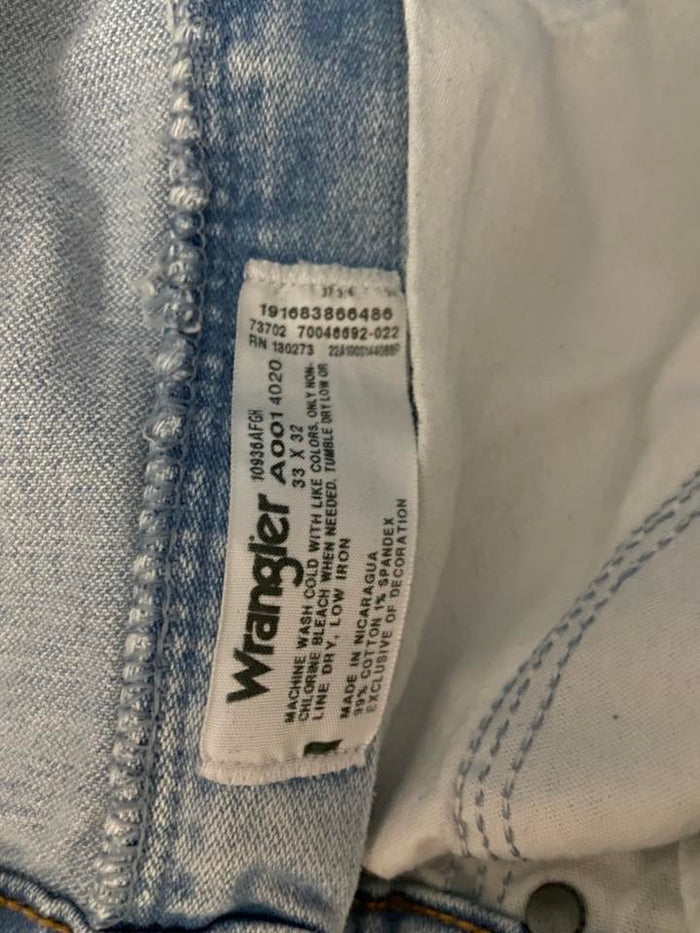 Vintage Wrangler Light Wash Cowboy Cut Denim Jeans Men's Size 33x32 - Deer Creek Mercantile