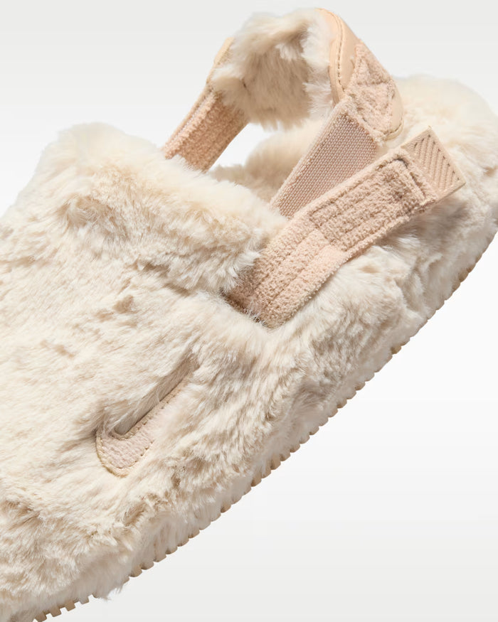 Women's Nike Calm SE