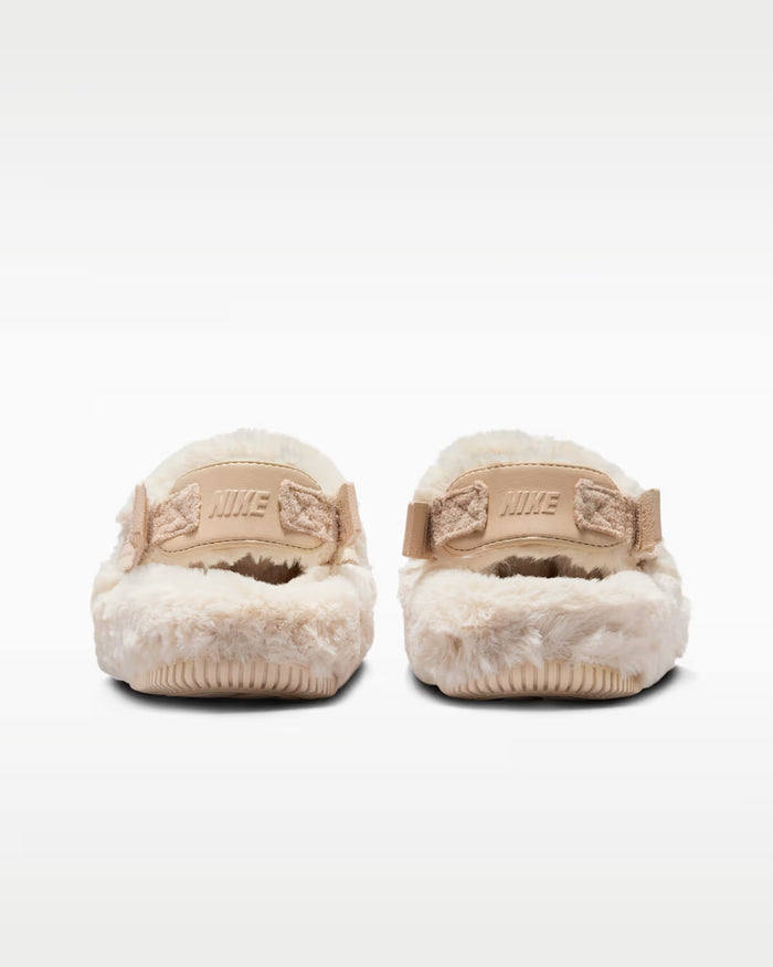 Women's Nike Calm SE