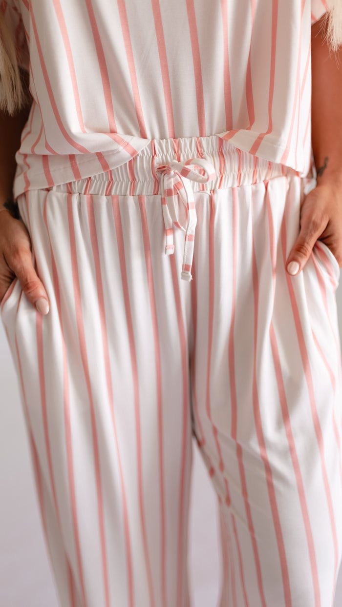 Women's T-Shirt and Pants Set in Beach Stripes
