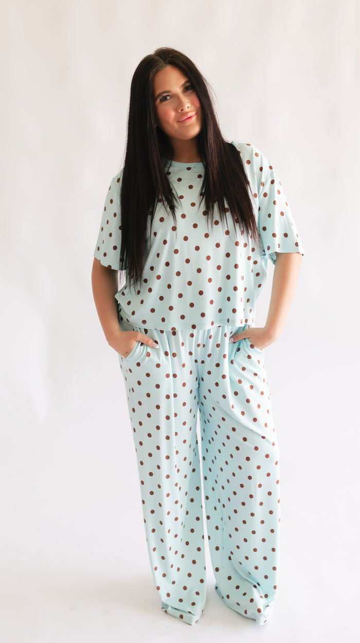 Women's T-Shirt and Pants Set in Blue & Brown Polka Dot