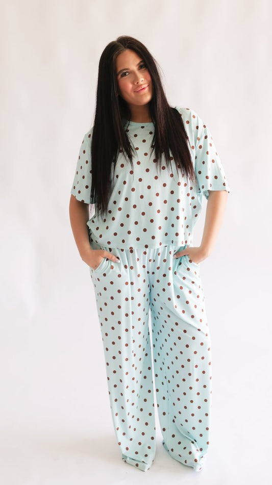 Women's T-Shirt and Pants Set in Blue & Brown Polka Dot
