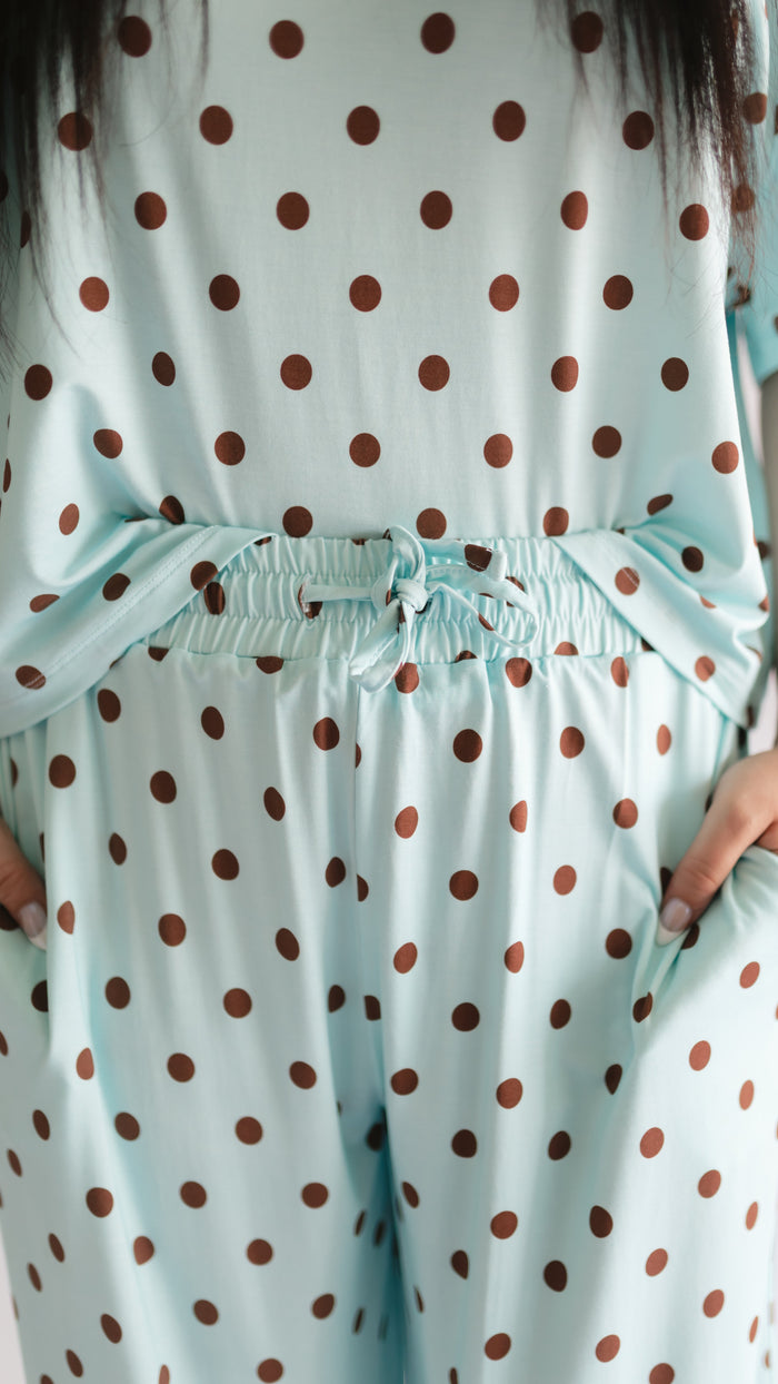 Women's T-Shirt and Pants Set in Blue & Brown Polka Dot