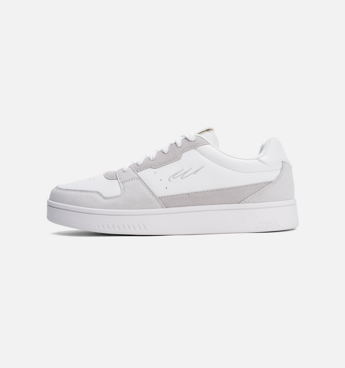 WHITE / 39